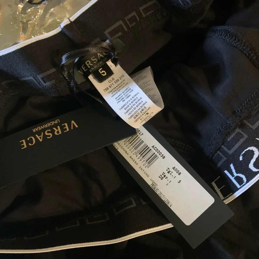 VERSACE - Picture 4 of 10
